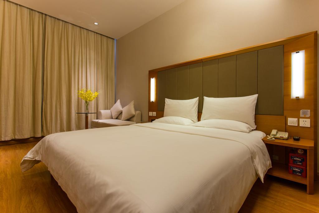 Ji Hotel Wuhan Guanggu Plaza Rum bild