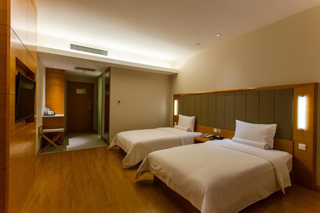 Ji Hotel Wuhan Guanggu Plaza Rum bild