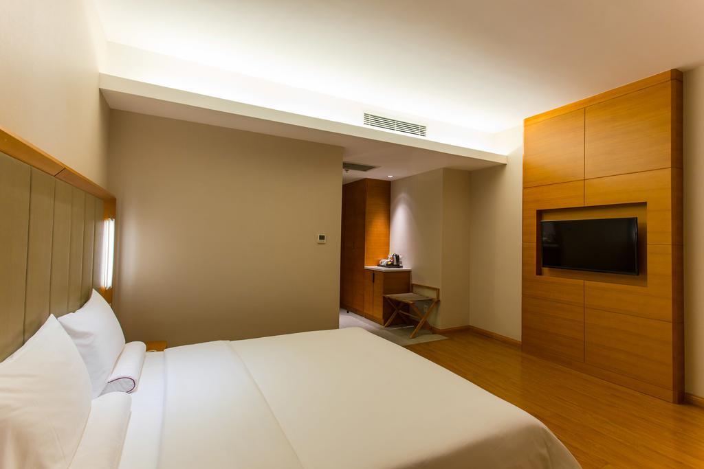 Ji Hotel Wuhan Guanggu Plaza Rum bild